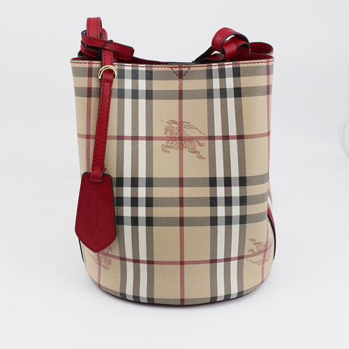 burberry 40571571 1.jpg