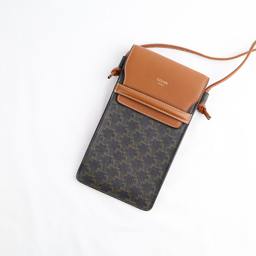 celine 010G332CQD.04LU 5.jpg