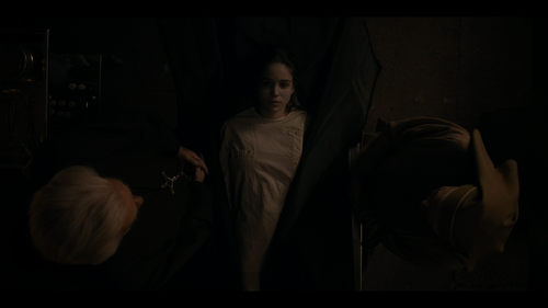 Warrior.Nun.S01E01.Psalm.46.5.2160p.NF.WEB DL.DDP.5.1.Atmos.DoVi.HDR.HEVC SiC.mkv 20221204 081118.75.png