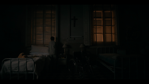 Warrior.Nun.S01E01.Psalm.46.5.2160p.NF.WEB DL.DDP.5.1.Atmos.DoVi.HDR.HEVC SiC.mkv 20221204 081134.07.png