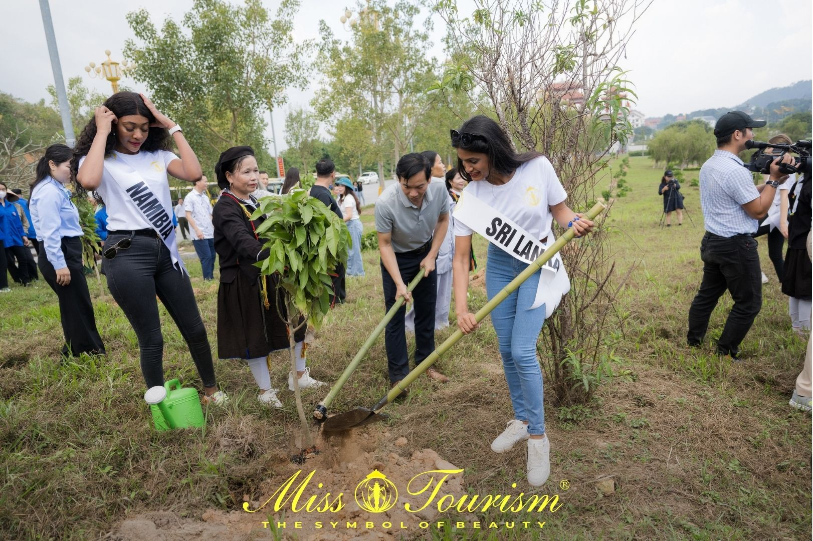 candidatas a miss tourism world 2022. final: 10 dec. sede: vietnam. - Página 42 HC717u2