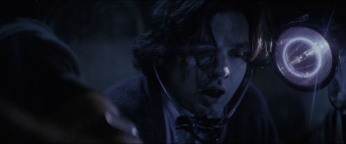 Flatliners.1990.2160p.Pad HDR.UHD.BluRay.AAC.x265 10bit HDSPad.mp4 20221207 225628.936.png