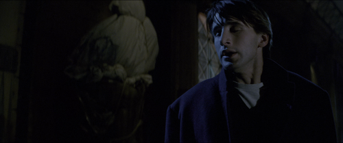 Flatliners.1990.2160p.HDR.UHD.BluRay.DTS HD.MA.5.1.x265 10bit HDS.mkv 20221207 213522.579.png