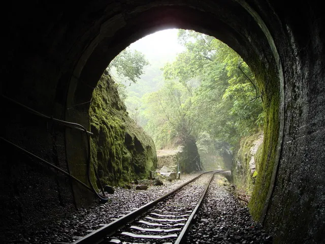 幼坑隧道