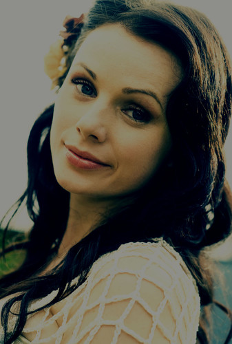 OF6 ep18f Brooke Williams as Elena.jpg