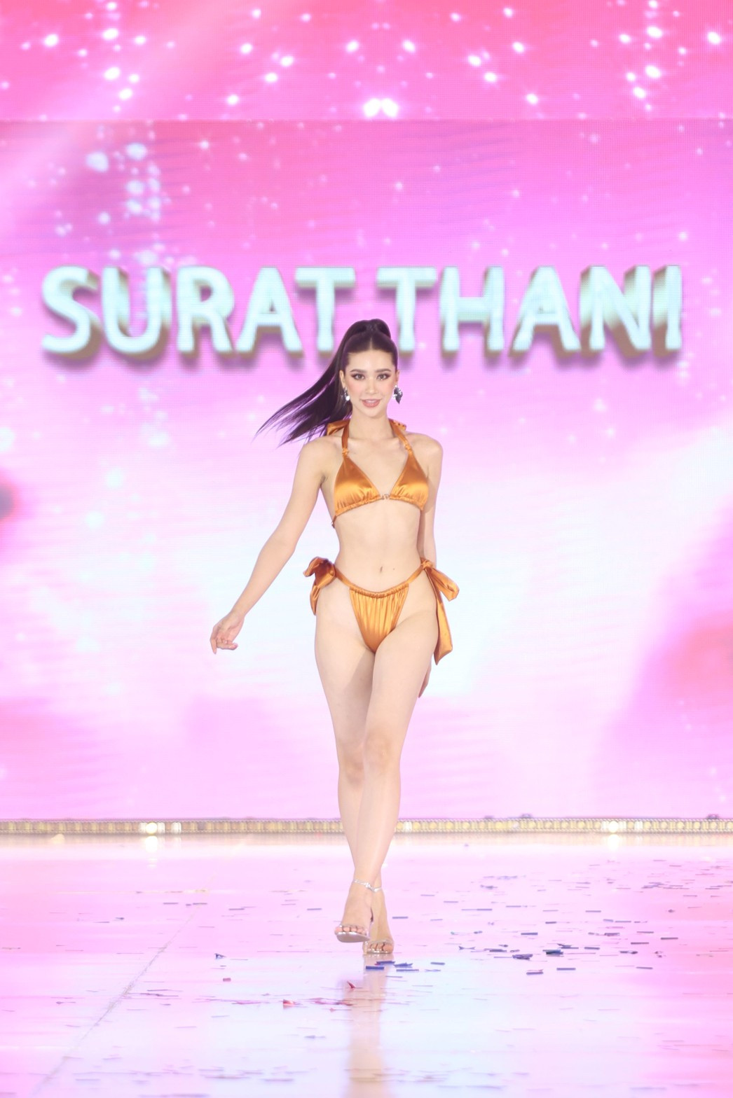 swimsuit de candidatas a miss universe thailand 2023. - Página 5 HDQ0V4f
