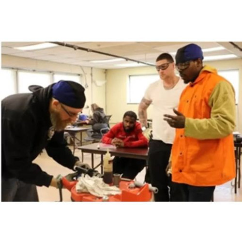 pipefitting training course 768x512.jpg