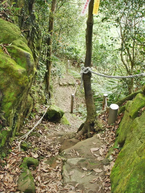 00025 天上山步道.webp
