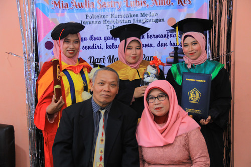 wisuda 1.jpg