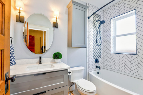bathroom v2.jpg
