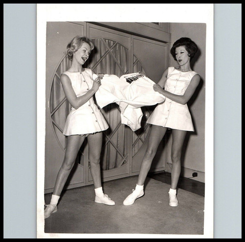 Tinling's Paper Tennis Dress Once only wear 1961 Dawn Chapman and Nydia Machin.jpg