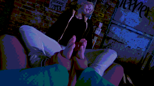 FS2 Hannah Kim FJ 1676214110735.gif
