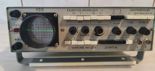osciloscop N313.jpg