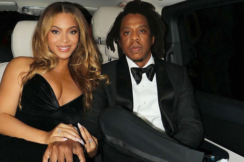 beyonce jayz 80k 102422 7869d5d0cdc84ea0bc3837c75dbebbc1.jpg