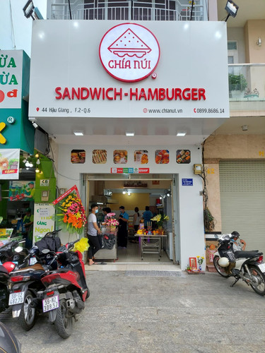 banhhamburger com hamburger chia nui 1.jpg