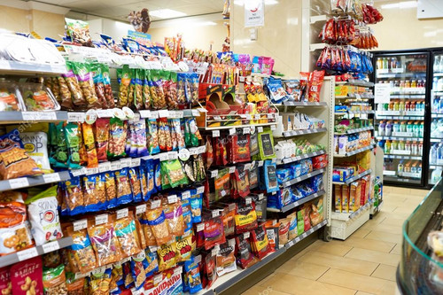 depositphotos 124873386 stock photo 7 eleven shop.jpg