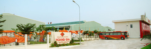 TẬP ĐOÀN HOÀNG GIA QJHH.jpg