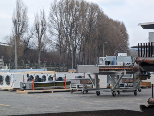 PXL 20230214 122349766.jpg