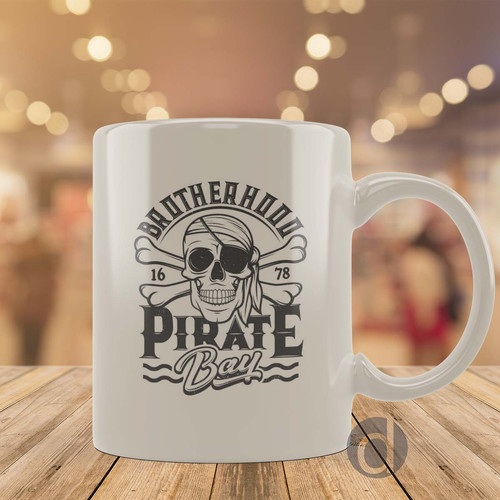 cetakan kaos tengkorak bajak laut kerangka di eye patch.jpg