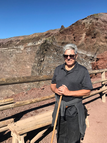 At the peak of Mt. Vesuvius 10.8.jpg