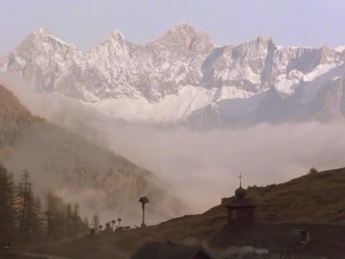 Courage Mountain (1990).avi 20191104 210509.448.png