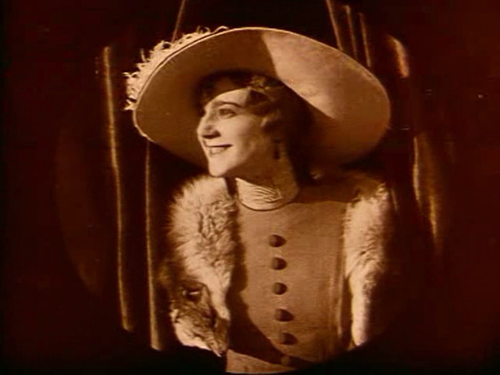 Filibus 1915.avi 20191104 214209.730.png