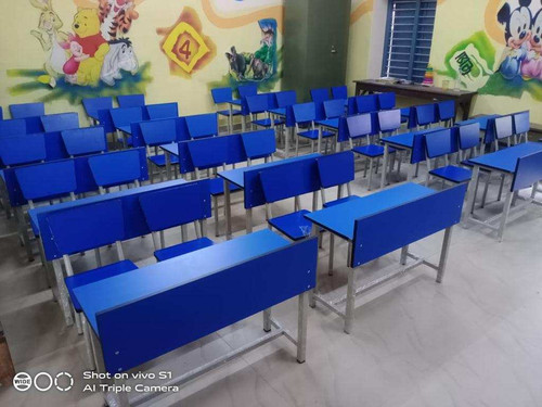 classroom tables and chairs1.jpg