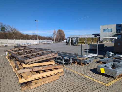 PXL 20230221 103759642.jpg