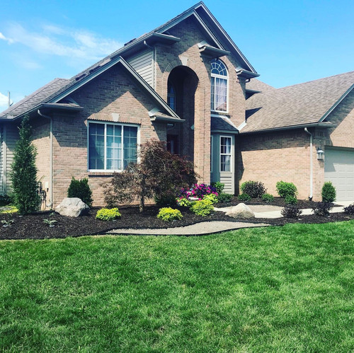 trenton mi residential landscaping.jpg