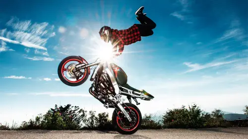 stunt rider b22a3606 a740 4ee7 95e1 3b1df4c38ee2.webp