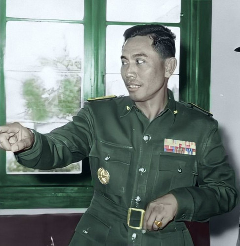 Tokoh 2.jpg