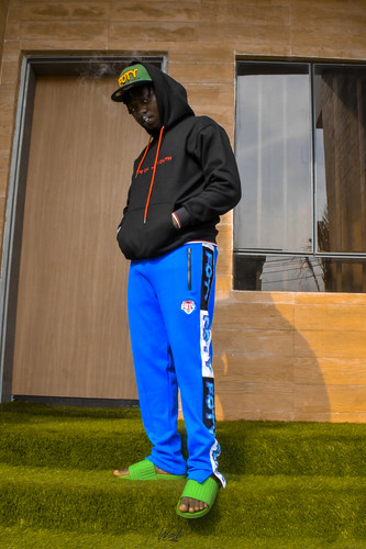 BAYANO06.jpg