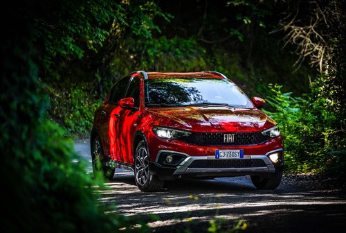 S1 essai fiat tipo cross hybrid 2022 714623.jpg