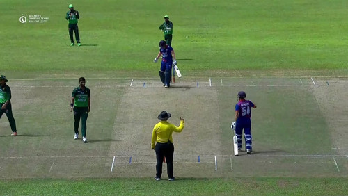 No score board on screen.jpg