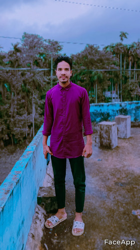 FaceApp 1689010338650.jpg