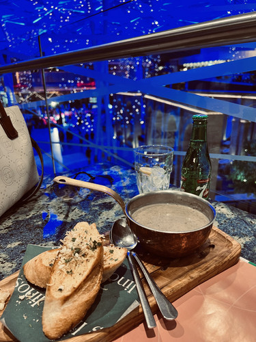 B5178104 2828 4BAA 893C 66063558DF86.jpg