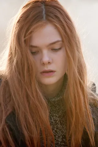 efanning gingerrosa13 gl 16oct12 pr b.webp