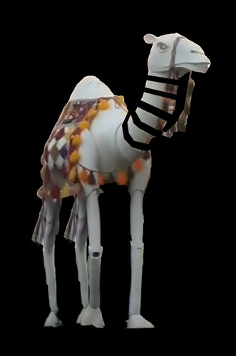 camelos puppet cut.jpg