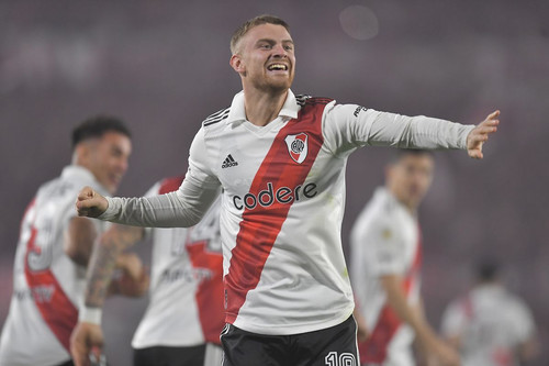 river estudiantes 1jpg.jpg