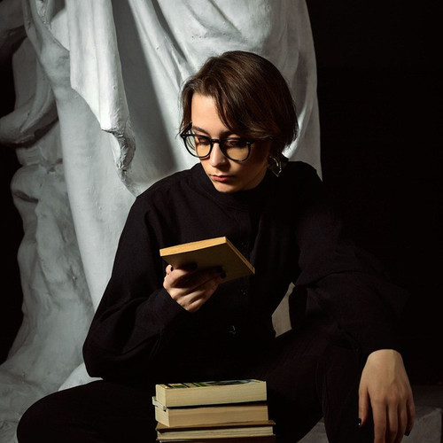 photo 5393414502487278922 c.jpg