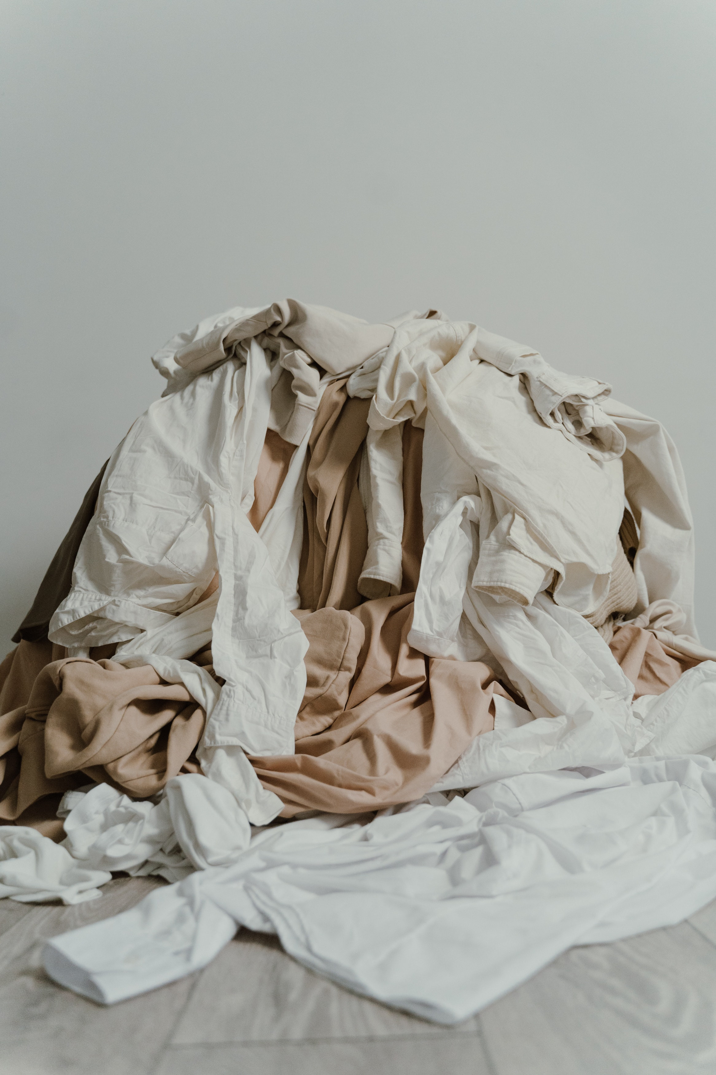 Discover the fascinating journey of textiles from creation to disposal. Know the sustainable practices of recycling, reusing and recycling, and the environmental impact of clothing that ends up in landfills