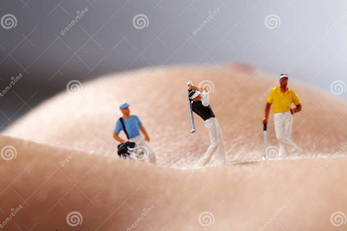 miniature figures playing golf 16945113.jpg