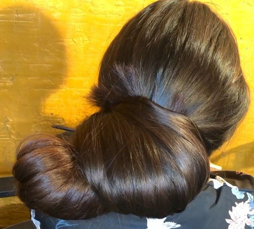 reena hair puch.jpg