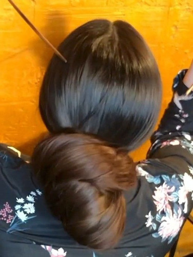 reena hairbun2.jpg