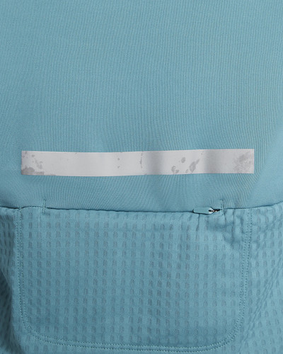DV9297 379 4.jpg