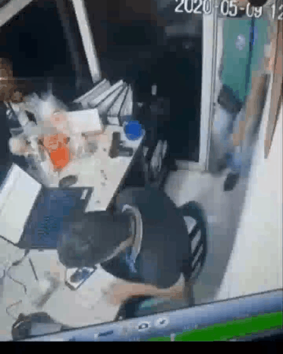 GIF 230715 130004.gif