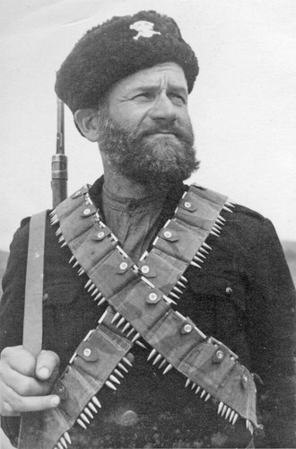 etnik iz redova popa uji a.jpg