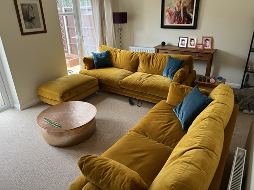miner sofa.png