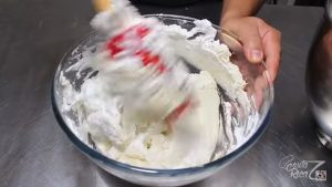 batido de merengue 300x169.jpg