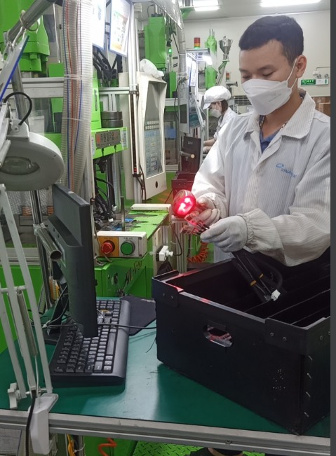 2215 CÔNG TY TNHH VINAHITEK (2).jpg